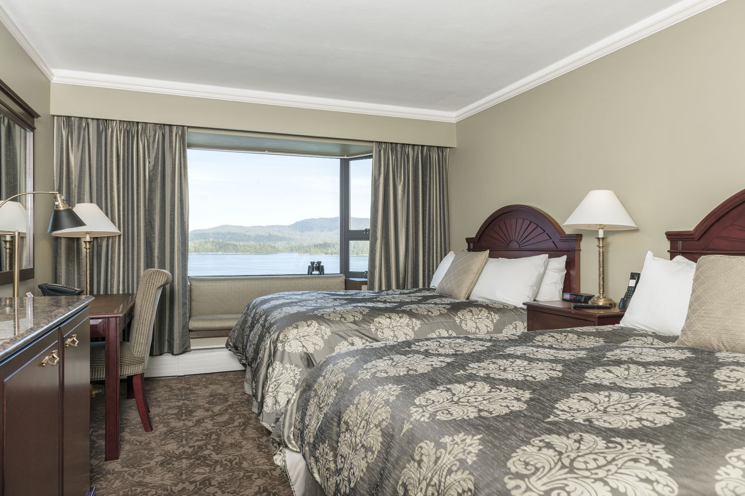 North Harbour View with 2 Queen Size Beds