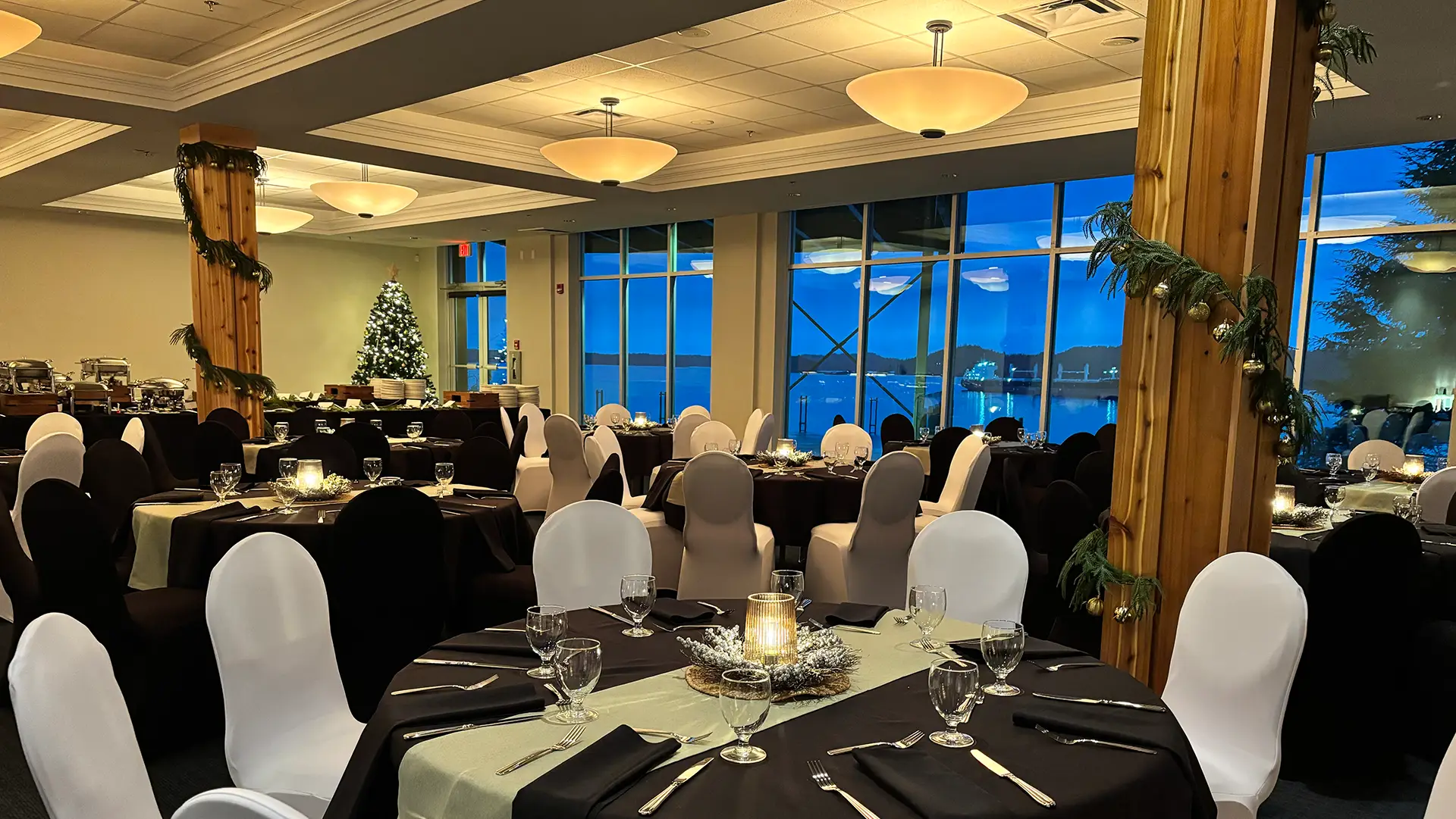 Large convention centre room