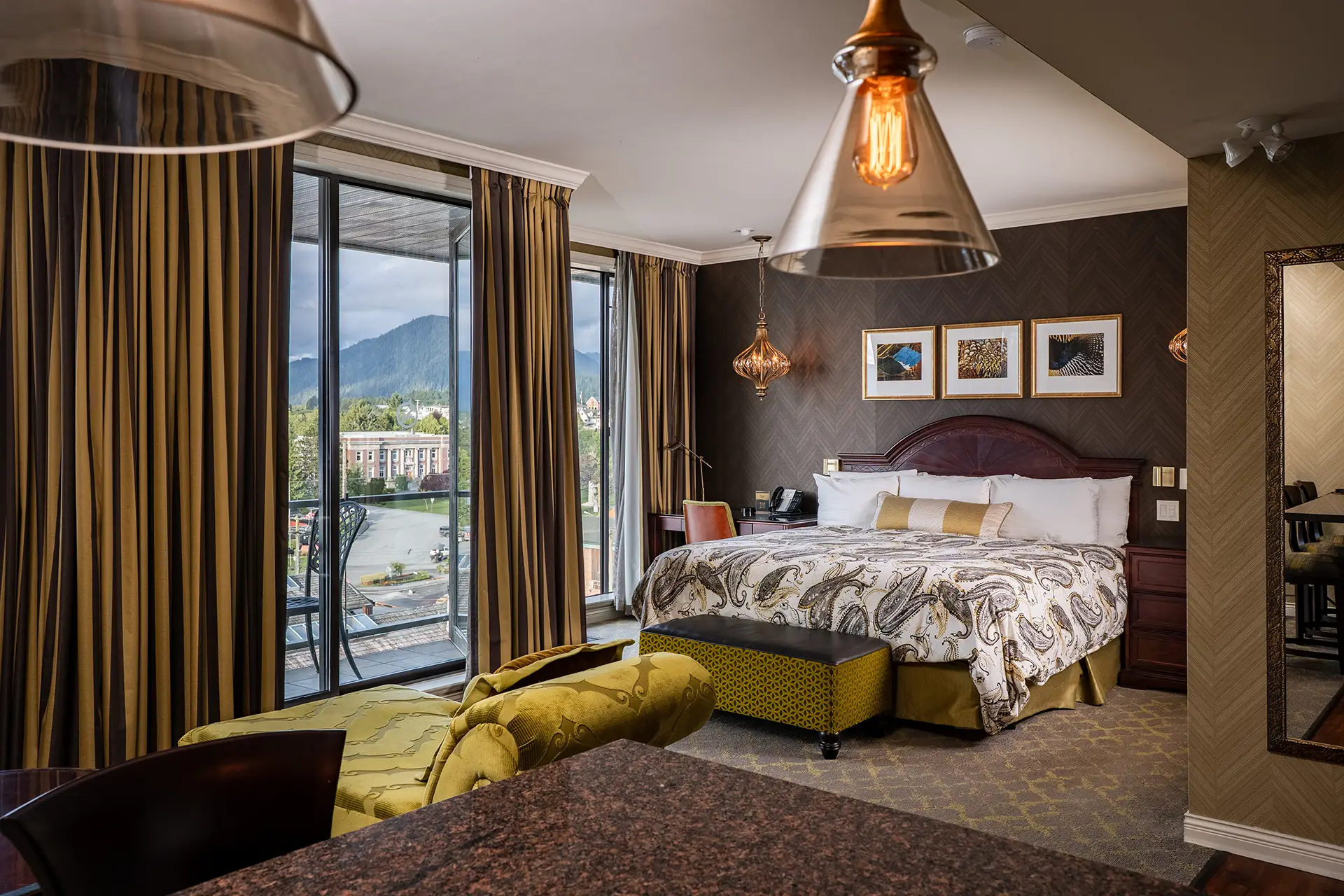 Signature Suite